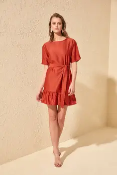 

Trendyol Belted Satin Dress TWOSS20EL0369