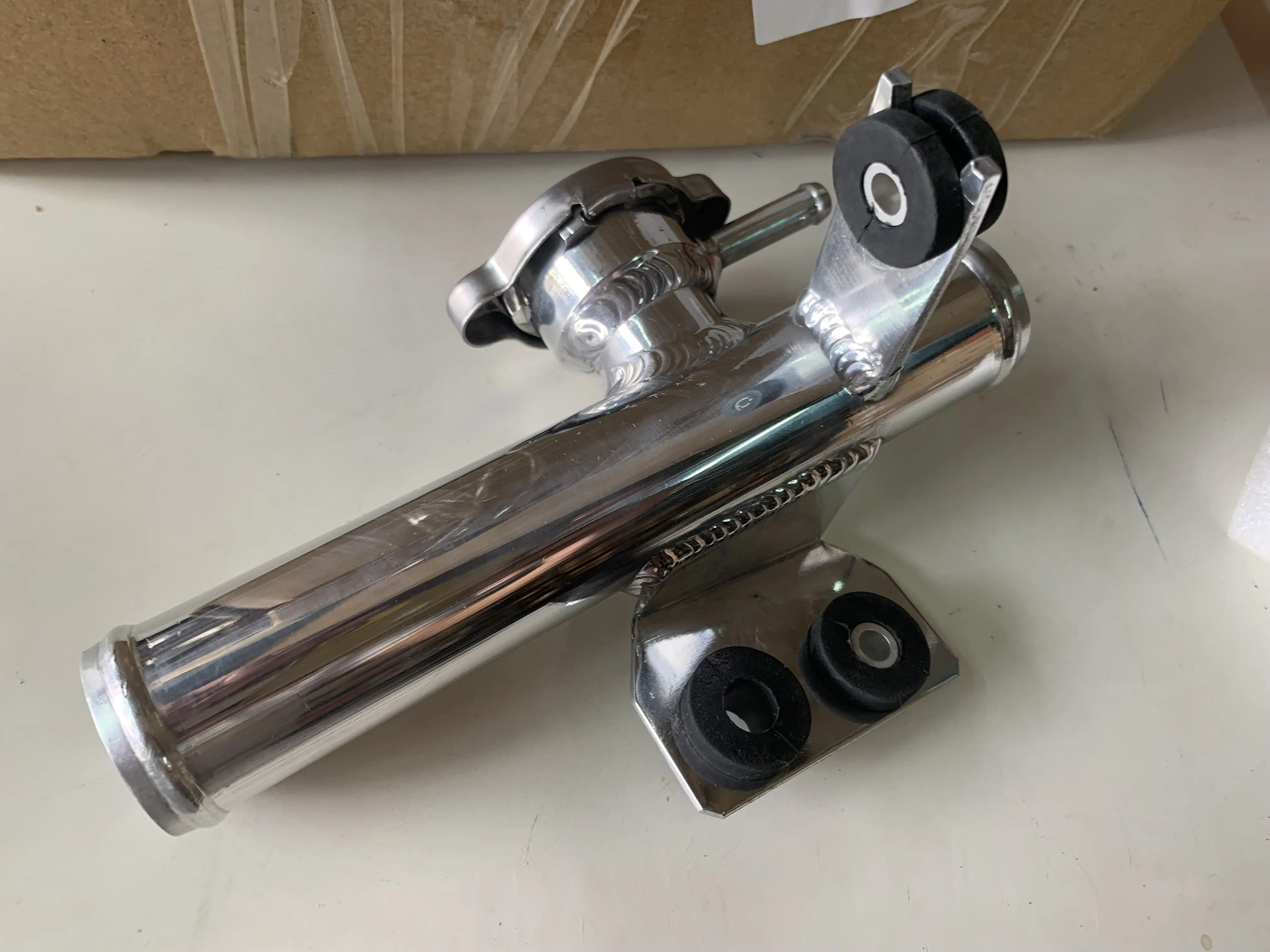 Toyotamr2/ms aw11 1.6l 1985-1989用の眼鏡アルミニウムラジエーター 