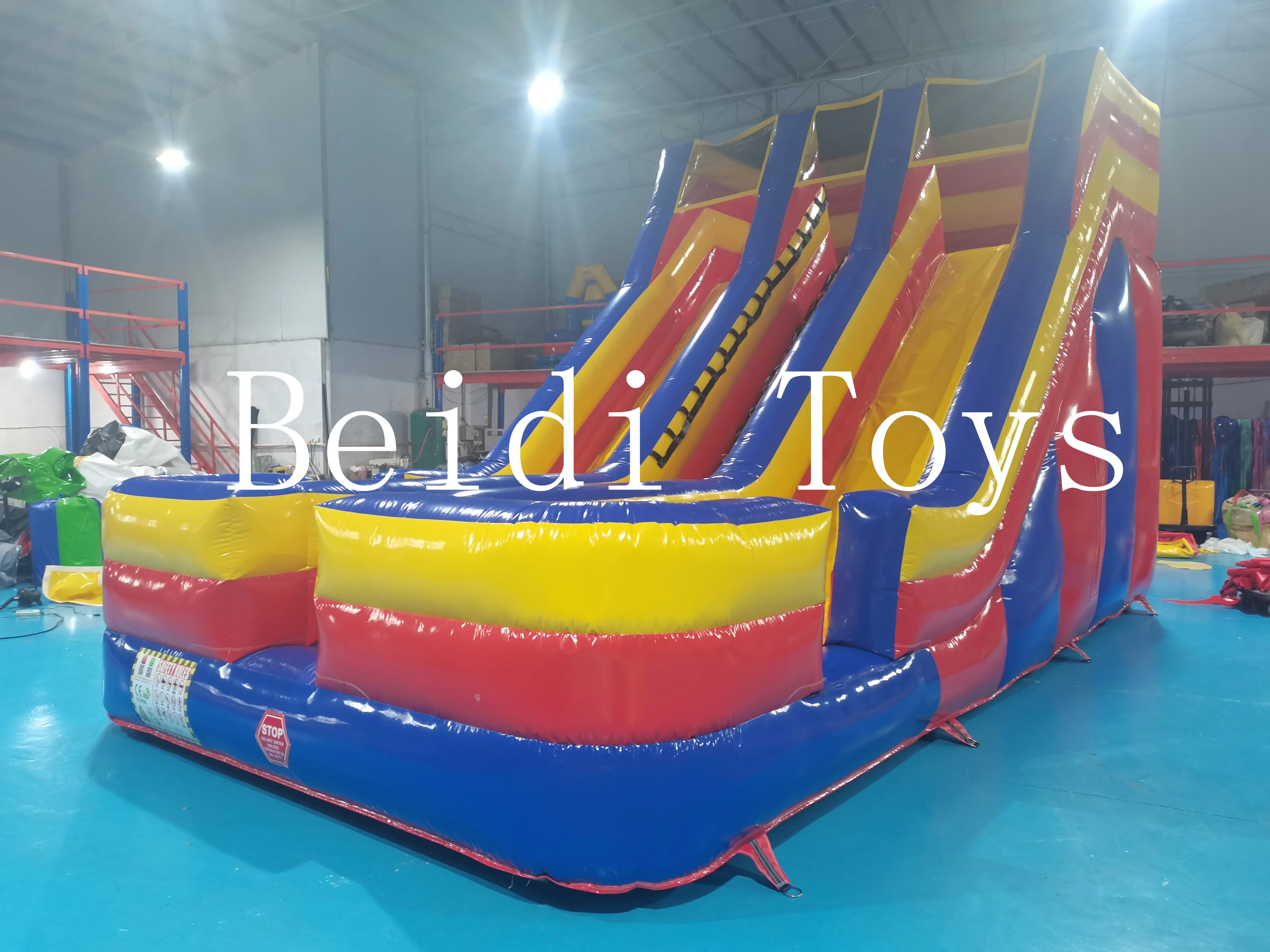 Factory producing hot selling bouncy castle combination slide