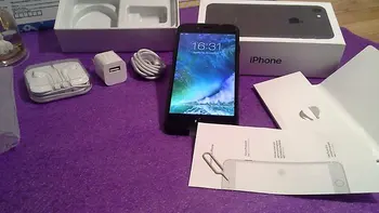 

Сотовый Аррle iРhone 7, 32 Гб, Jet Black угольно-чёрный