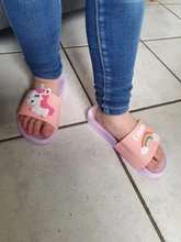 Zapatillas de interior con dibujo de unicornios para niños, chanclas de verano, dormitorio infantil, para la playa, 3 a 9 años