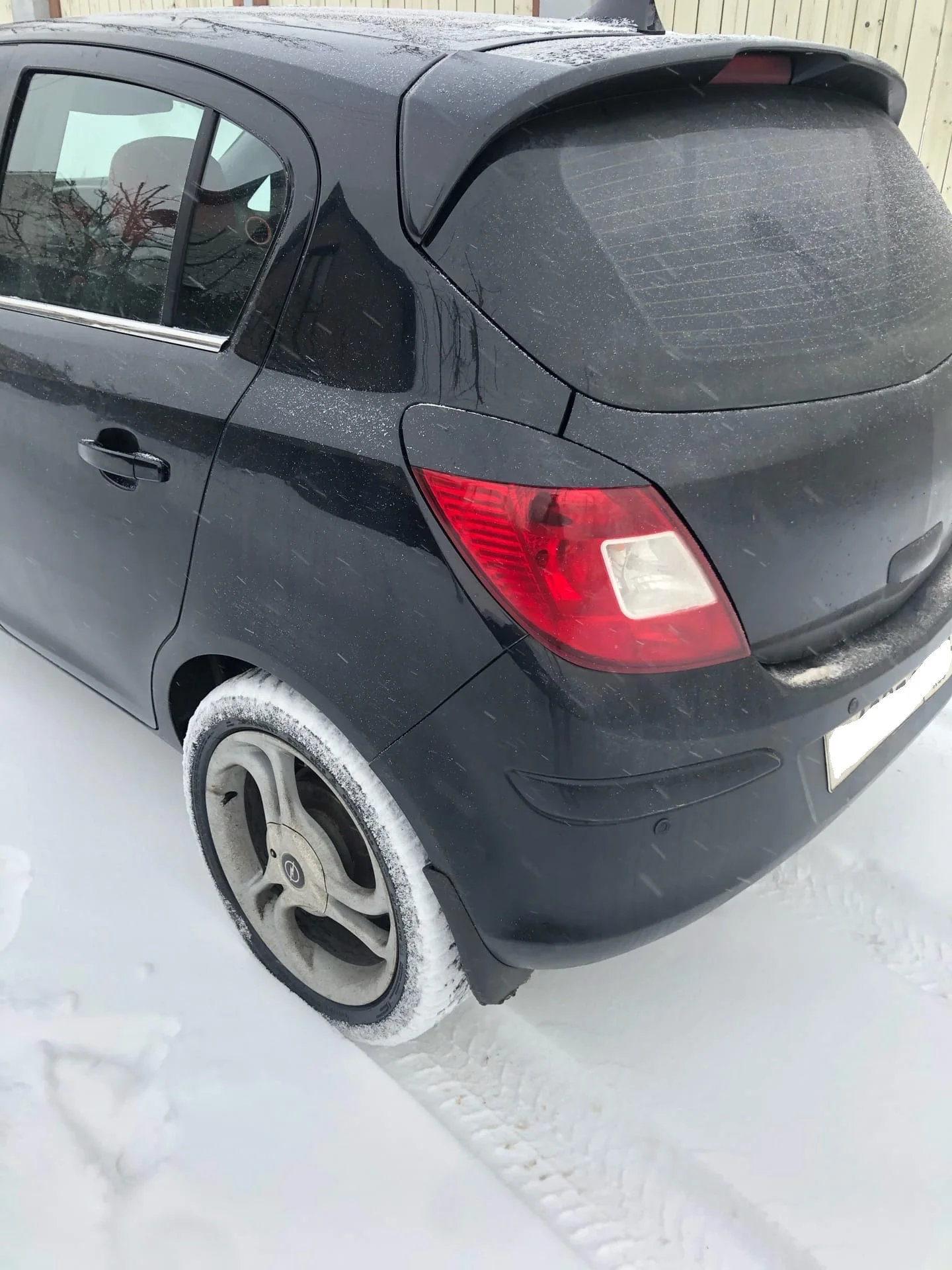 89037882 89037887 Реснички для задних фонарей Opel Corsa D (комплект из 2 шт.) |