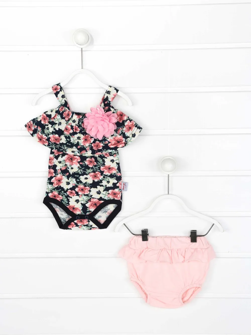 082-4246-021 Pembe Yazlık Kız Bebek Külot ve Tulum (1)