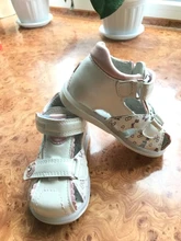 Apakowa-Sandalias de Punta cerrada para niñas pequeñas, zapatos ortopédicos adecuados para playa, de verano, con mariposas y princesas, 1 año