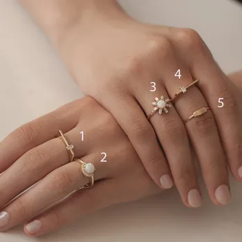 

Baget Stone Squar Gold Ring 05-150-9YZ401 (1 Number)