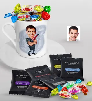 

Personalized Men 'S Barber Caricature Of Turkish Coffee Cup Selamlique Mixed Turkish Coffee house And Haribo Candy Gift Seti-1