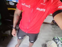 2021 Nuevo rojo STRAVA profesional bicicleta equipo Maillot de manga corta Ciclismo Jersey Ciclismo hombres de verano transpirable Conjuntos de ropa de Ciclismo