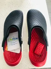 Los hombres sandalias de verano par de zapatos de sandalias de zueco para hombres EVA zapatilla Unisex jardín negro Adulto Cholas Hombre Zapatos