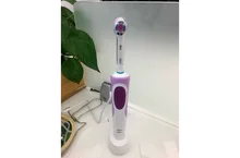 Electric Toothbrush Charge Inductive Vitality Rotation Oral-B Daily-Cleaning 2D 110-240V