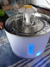 Fuente de agua para perros o gatos, dispensador eléctrico-automático, silencioso, y con luz LED, alimentador USB, capacidad 2,4 L