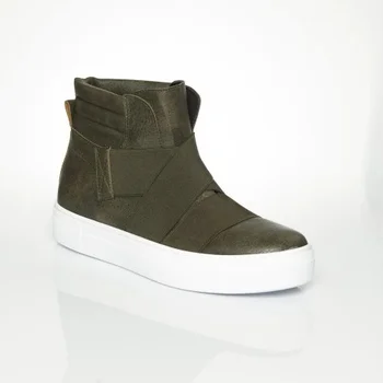 

Chekich Throated 023 299279141