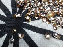 Mini flores de filigrana para fabricación de joyas, cuentas de pétalos doradas de seda, accesorios, espaciador de extremo a granel, tapa de cuentas de abalorios, 1000 Uds.