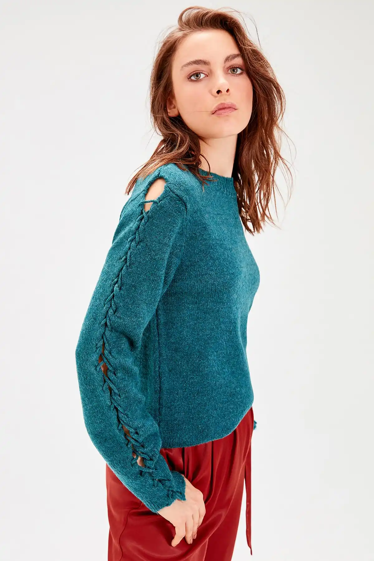 

Trendyol WOMEN-Oil Sleeve Detail Sweater Sweater TWOAW20NV0017