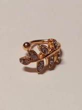 Pendientes de cartílago falso para mujer, aretes pequeños a la moda, Color dorado, sin piercing