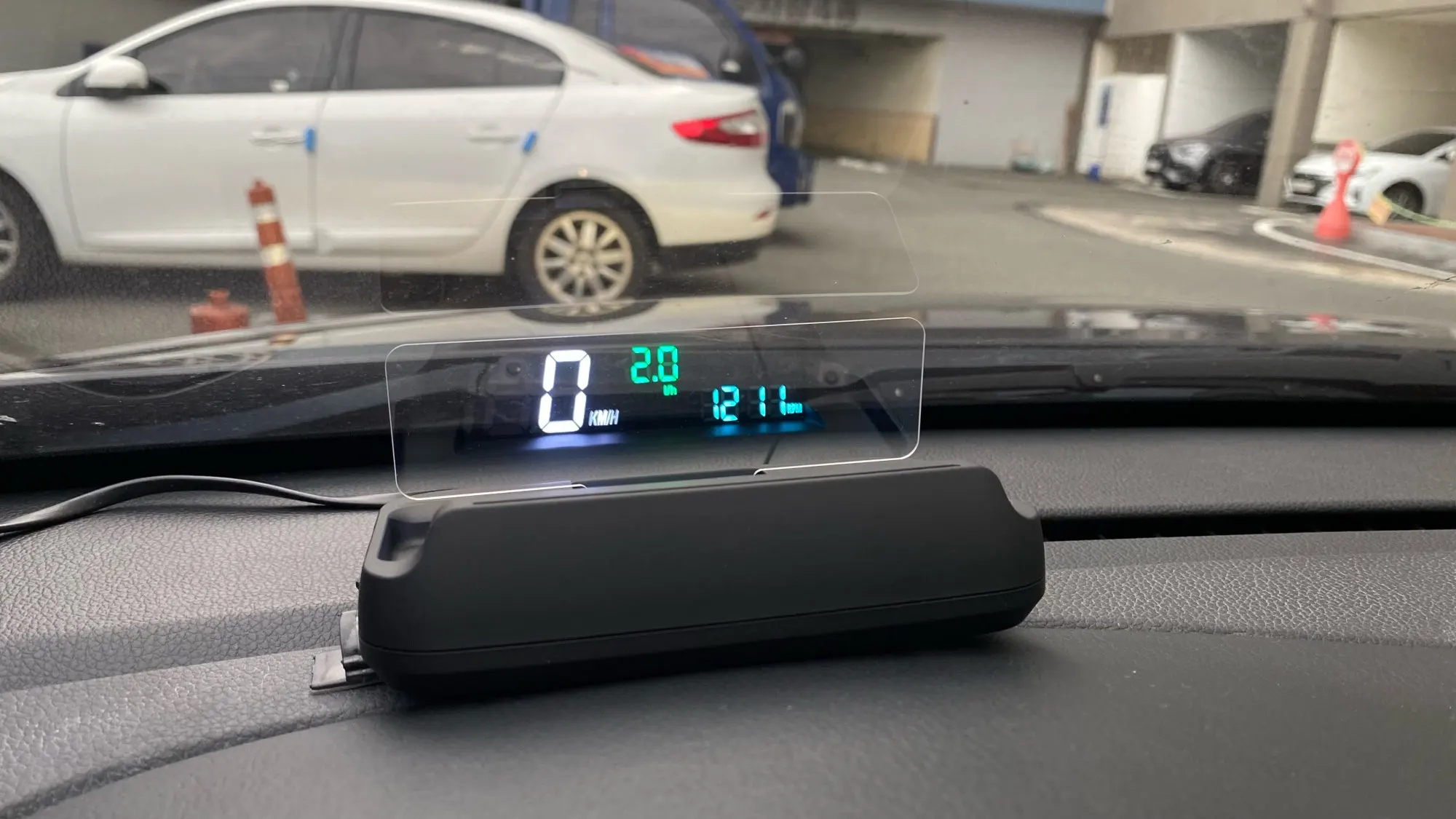 Отзыв о товаре Проектор EANOP M40PLUS, зеркало на лобовом стекле, дисплей OBD2, Winshield, измеритель скорости вращения, скорость проектора, расход масла, приложение дл... от пользователя W***o
