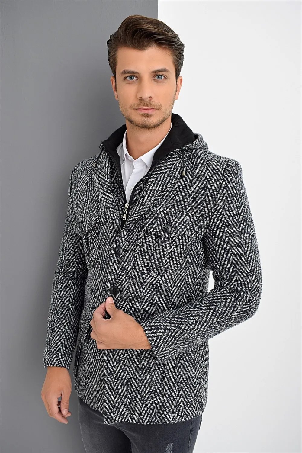 K7538 Пальто DEWBERRY темно-синий с рисунком