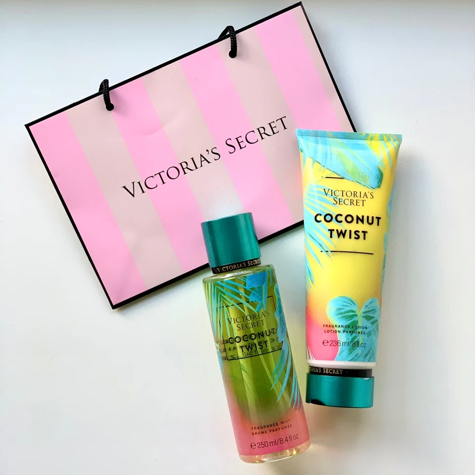 Парфюмированный набор Victoria’s Secret Coconut Twist лосьон и спрей-мист для тела 236мл+250 мл |