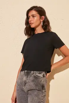 

Trendyol Basic Knitted T-Shirt TWOSS20TS0273