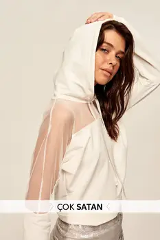 

Trendyol Ecru Hooded Knitted Sweatshirt TWOAW20SW0211