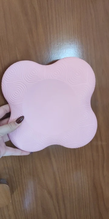 Ergonomic Yoga Workout Knee Pads photo review