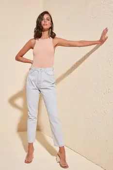 

Trendyol Ice Blue-Flushing High Bel Mom Jeans TWOSS20JE0367