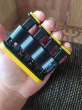 Ejercitador de dedos de guitarra ABS, entrenador de dedos con agarre de mano, fortalecedor ajustable, para Piano, guitarra, ejercitador de dedos