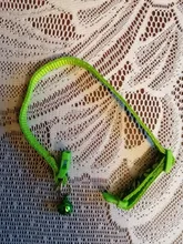 Collar de seguridad delicado para perros, correa de nailon, ajustable, a la moda, campana de camuflaje, gran oferta