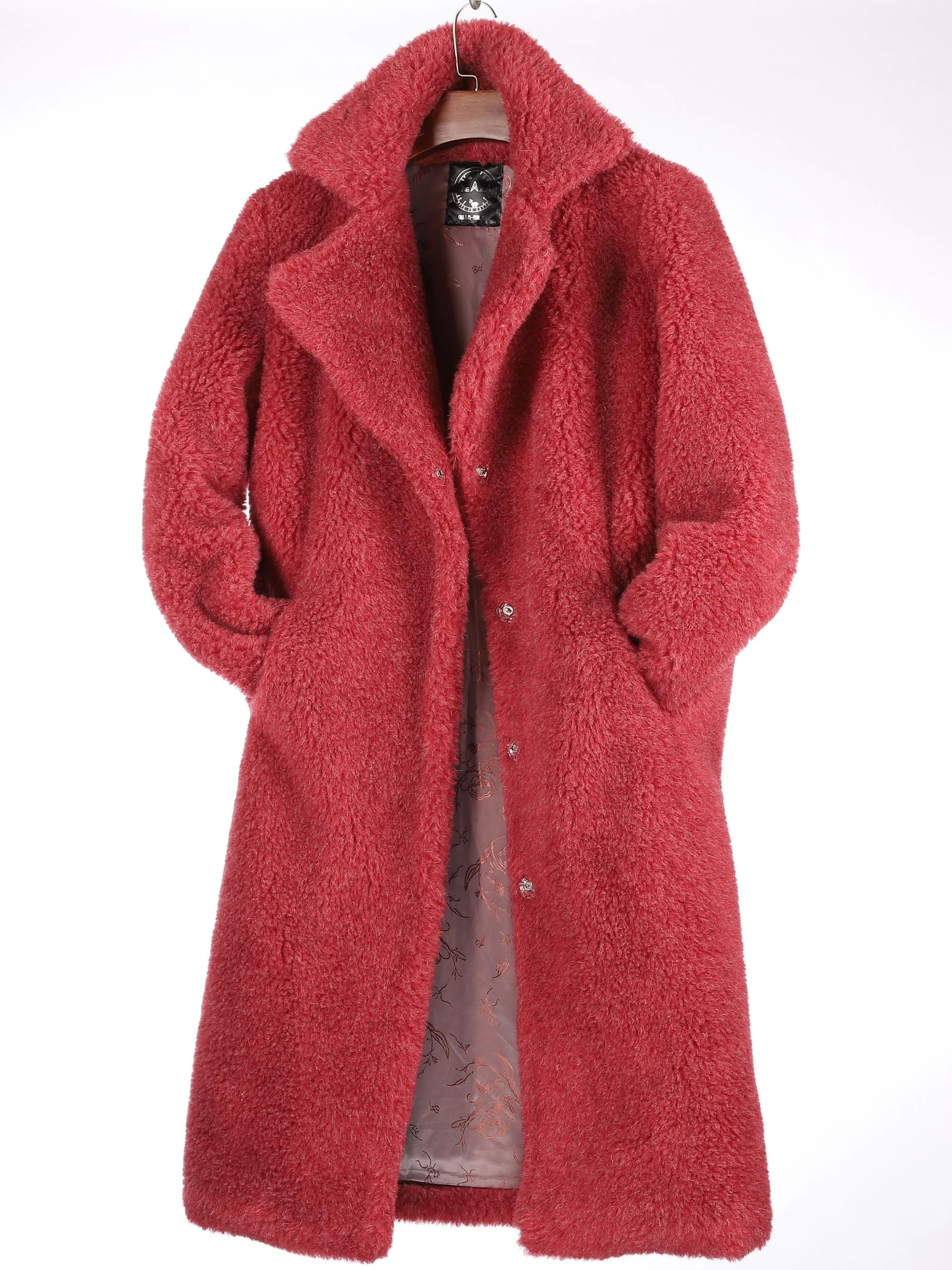 шуба из барана. шубки из овечьей шерсти. пальто из овечьей шерсти елена фурс. мутон керли что это. эко шубки из овечьей шерсти.