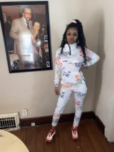 Pelucas rizadas de cabello humano de 30 pulgadas, pelo 13x6 con rizos profundos, onda de encaje, de cabello humano, brasileño, sin pegamento, nudos blanqueados pre-arrancados, para mujeres negras