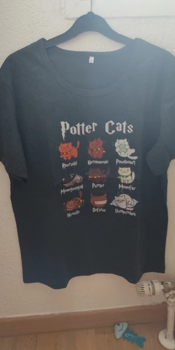 Skater style Harajuku Cute Potter Cats T-Shirt photo review