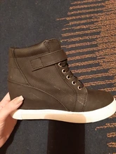 Botas de cuña antideslizantes para mujer, botines cálidos a la moda, de cuero, para nieve, aumento de altura