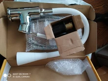 LEDEME-grifo de cocina giratorio de un solo orificio, mezclador de agua de goma de 360 grados, color blanco y negro, L4199