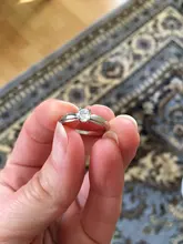 Anillo de compromiso de piedras redondas y pequeñas para mujer, sortija de boda de cristal Plata de Ley 925 auténtica