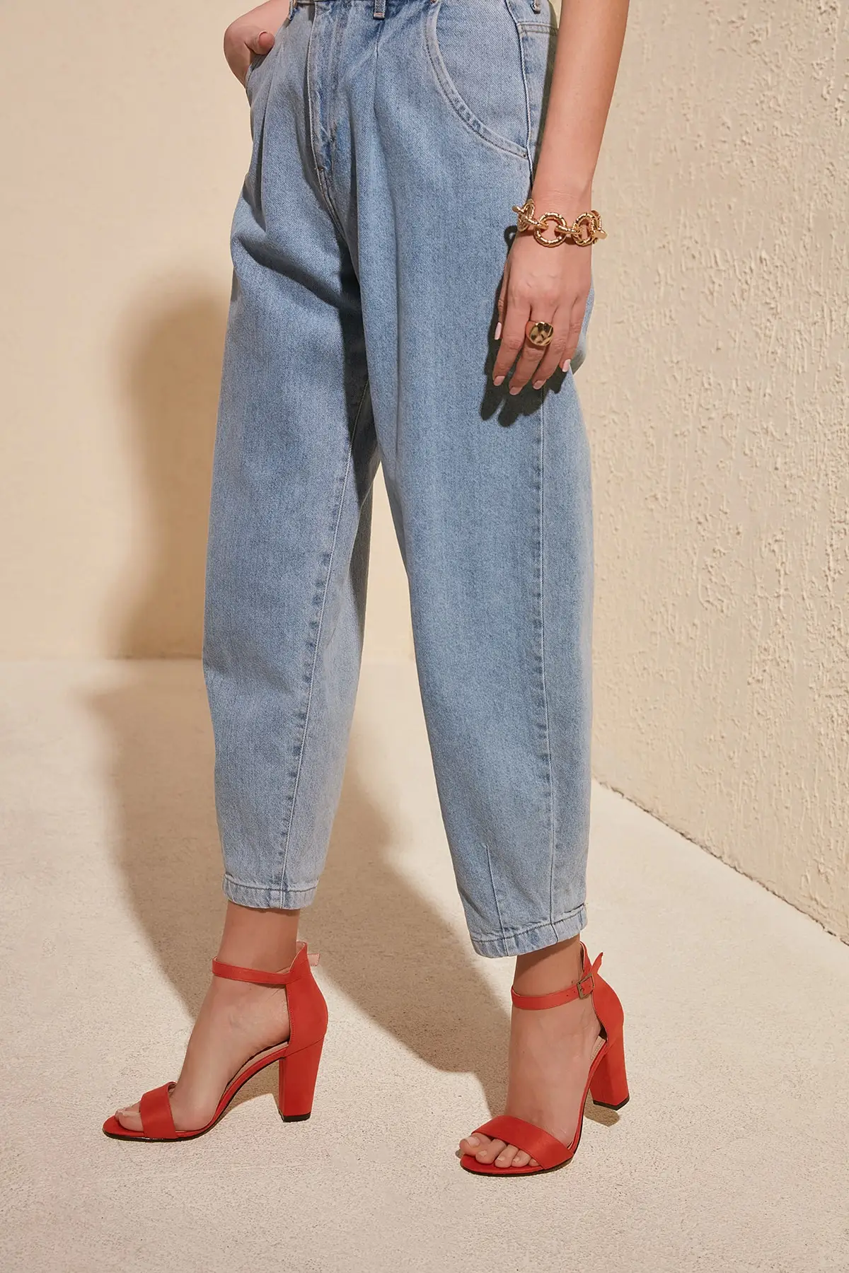 Трендовые Замшевые женские классические туфли на высоком каблуке TAKSS20TO0156 | Обувь