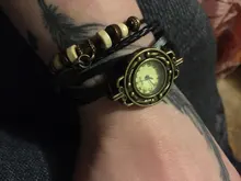 Relojes de pulsera Vintage para mujer y niña, pulsera con hoja, brazalete de cuero colgante, regalo