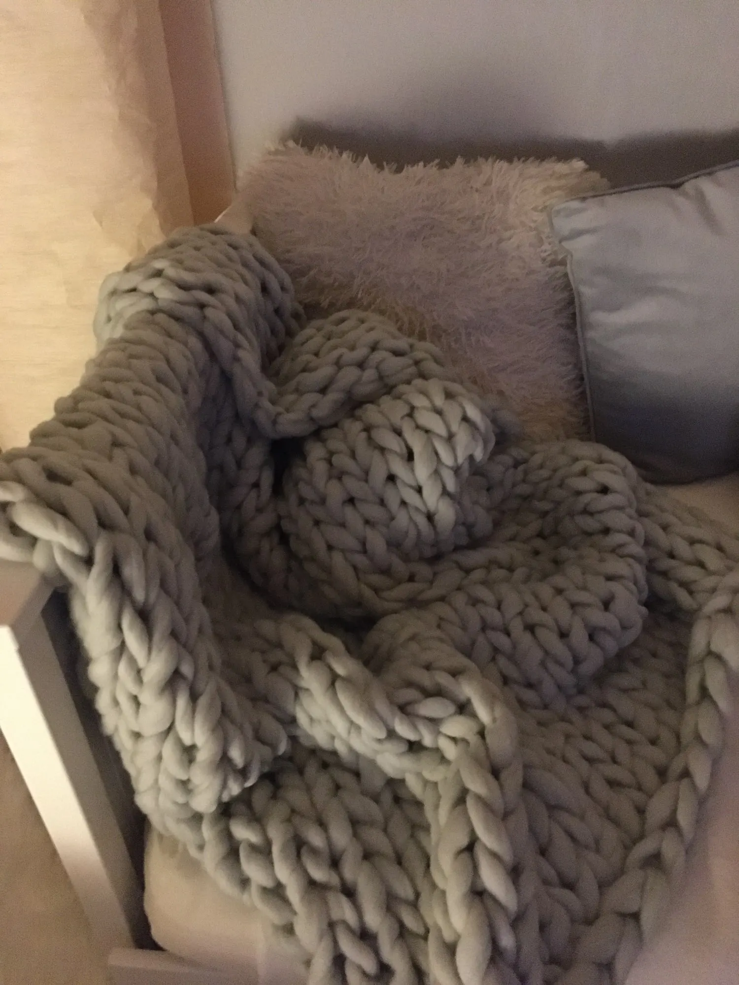 Handmade Chunky Knit Blanket Winter Soft Warm photo review