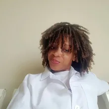 FAVE-peluca rizada de cabello sintético para mujeres y hombres, Pelo Rizado Afro de fiesta, corto, color negro Natural/1b 30, ombré, marrón