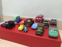 Disney-Set de figuras de la película Cars 3 de metal, juguete de modelo de coche, a escala 1:55, con diseño de relámpago McQueen, Jackson, Mack, tío Truck, regalo para para cumpleaños