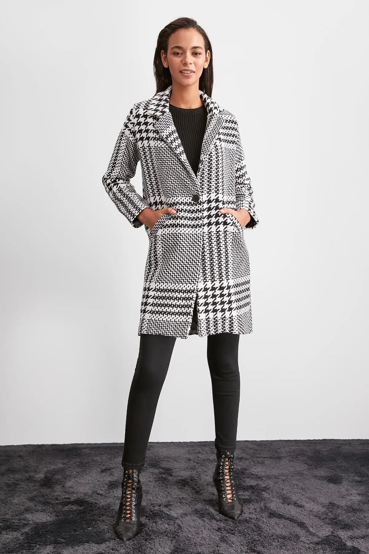 Goede Trendyol Pocket Detail Jas TWOAW20KB0243.