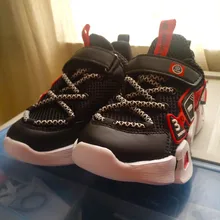 Zapatos de alta calidad para niños, zapatillas transpirables, ligeras, de fondo suave, para correr, Tenis infantiles