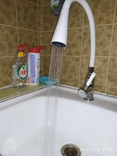 LEDEME-grifo de cocina giratorio de un solo orificio, mezclador de agua de goma de 360 grados, color blanco y negro, L4199