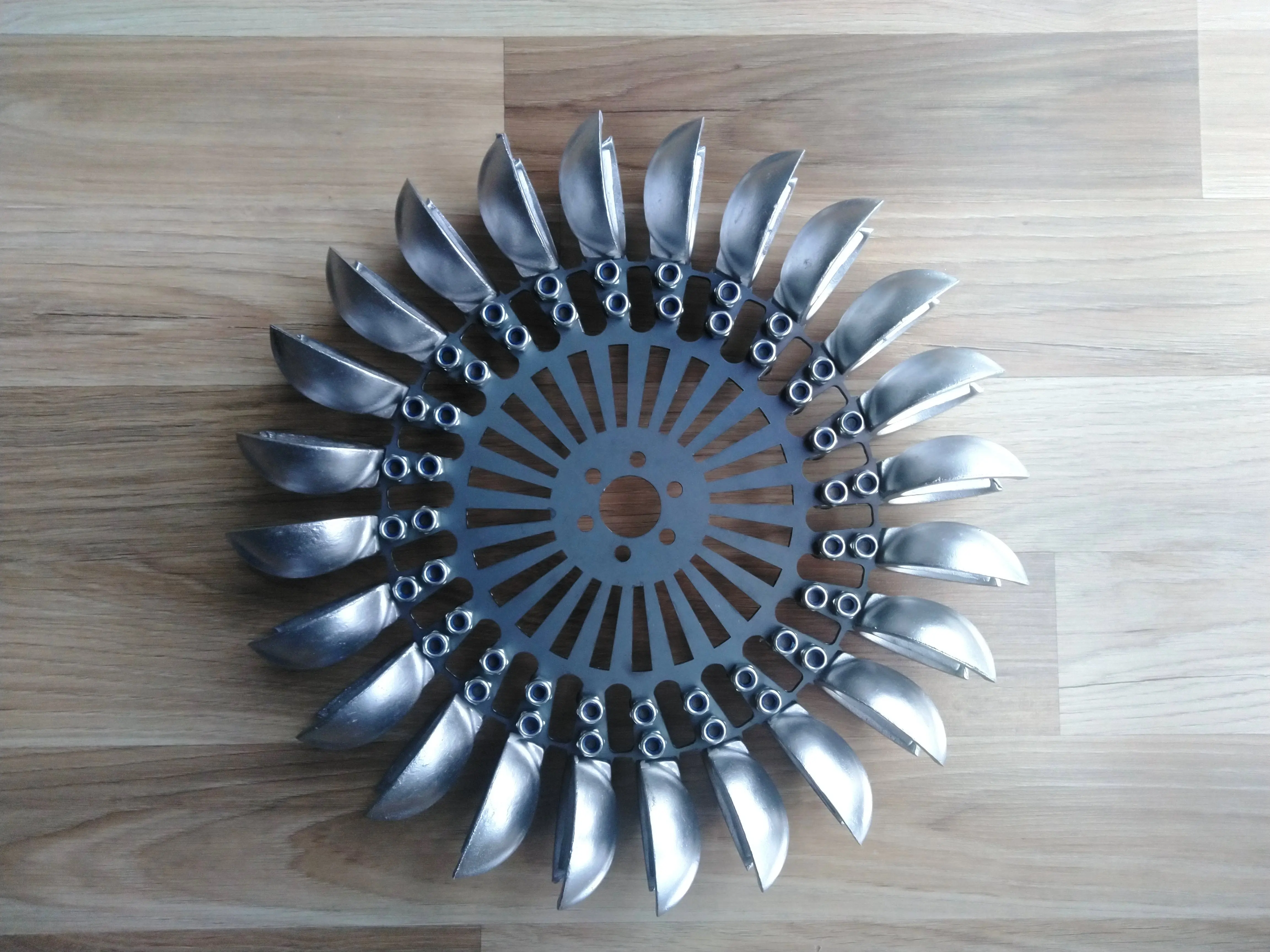 Roue de turbine Pelton, 25 cuillères assemblées 260 mm 10,24 pouces