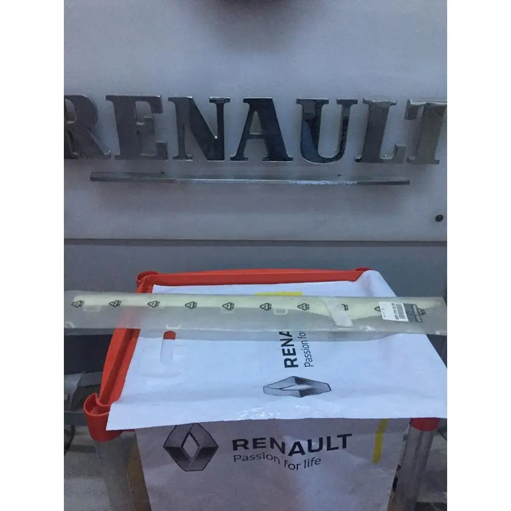 RENAULT RIGHT REAR DOOR FRAME CAPTUR