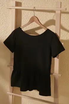 

Trendyol Flounces And Back Ruched Knitted Blouse TWOSS20BZ1384