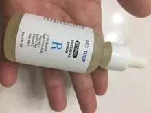 MO tulipán-suero Facial antiarrugas para eliminar manchas oscuras, suero de colágeno, esencia antienvejecimiento, 2.5% vitamina C / A