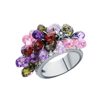 

Silver ring with cubic zirconium sunlight