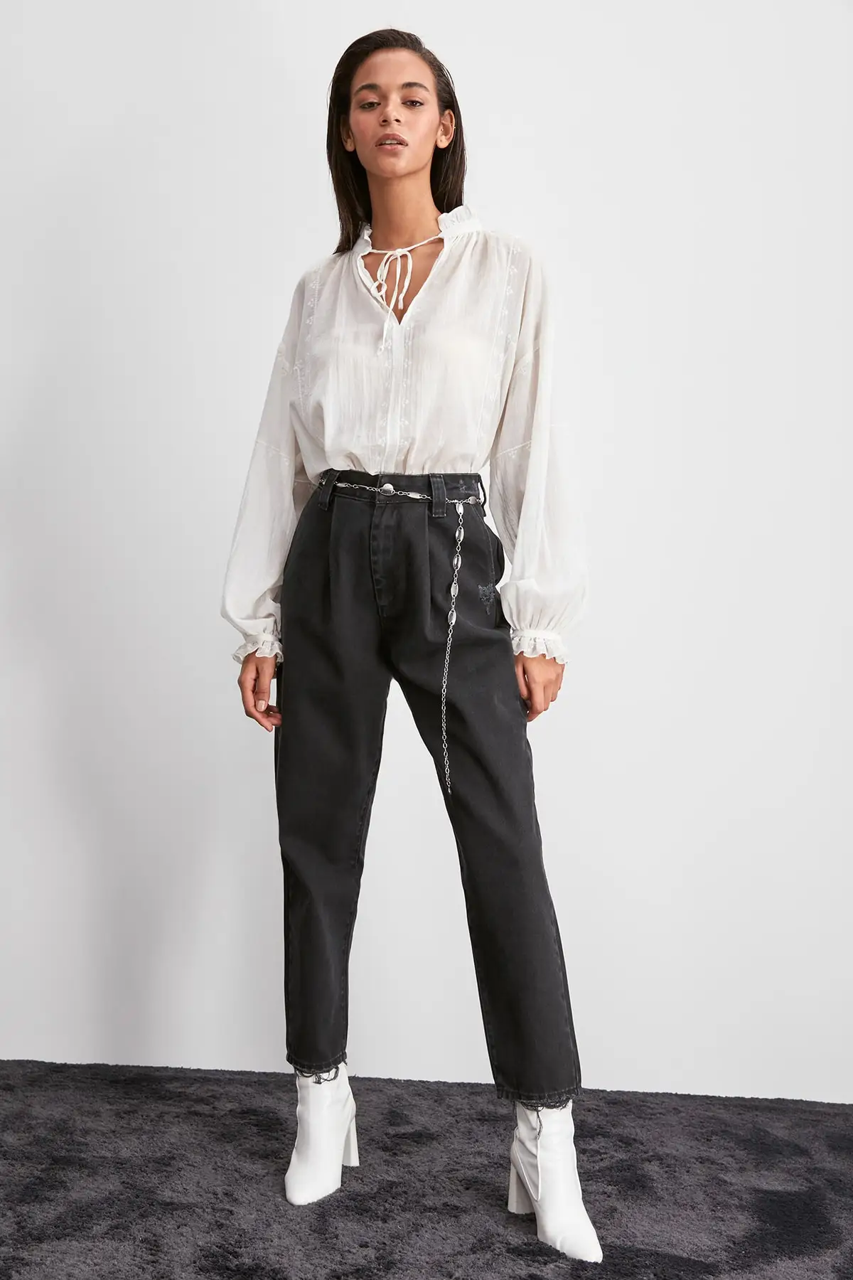 Goede Trendyol Ripped Gedetailleerde Hoge Bel Mom Jeans TWOAW20JE0423