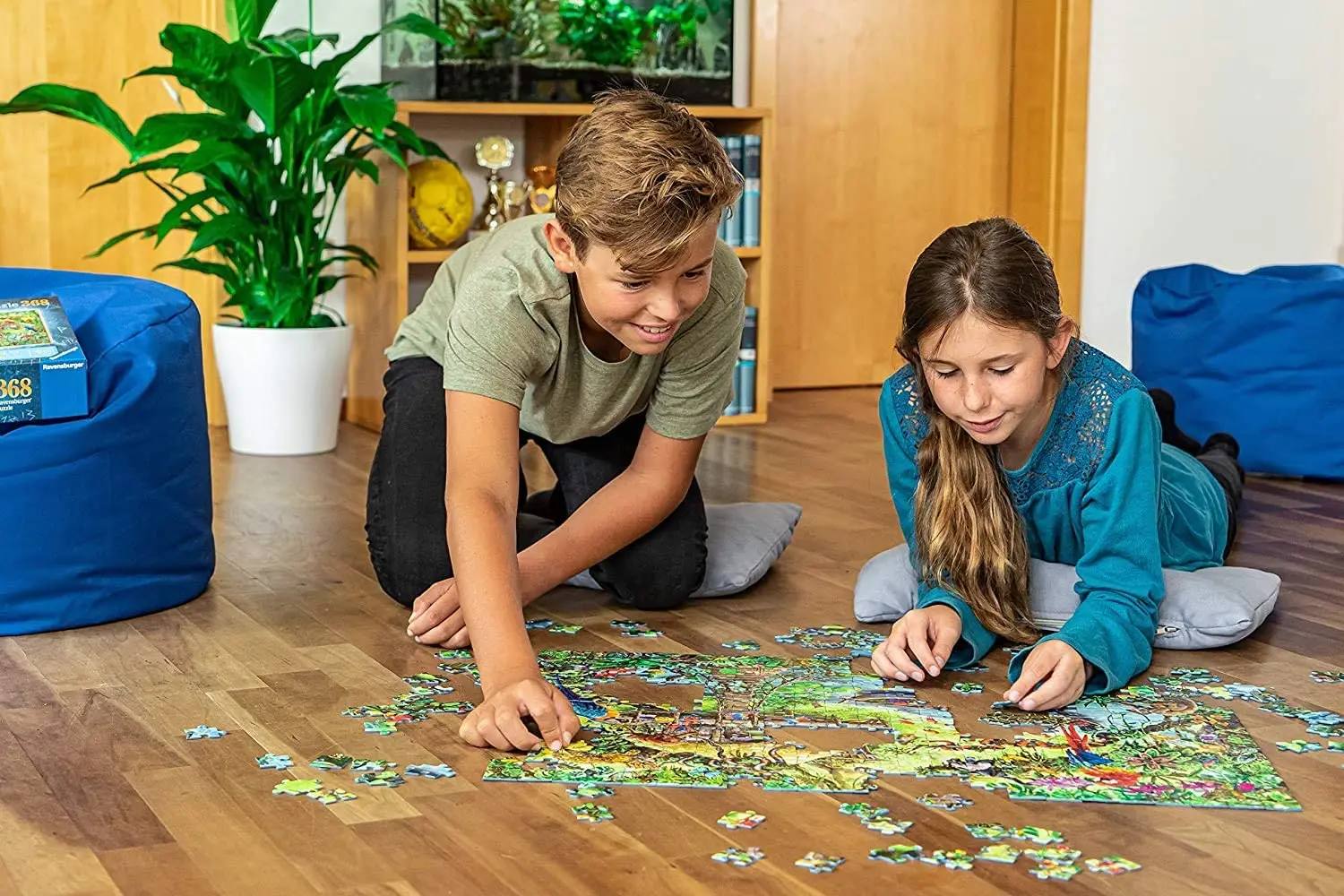 Ravensburger Minecraft Biomes 3 x 49 Piece Jigsaw Puzzle Set for Kids -  05621 - Every Piece is Unique, Pieces Fit Together Perfectly