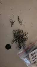 50 unids/bolsa de acero inoxidable rápido Clip cerradura Snap giratorio de anillos de seguridad fotos herramientas de pesca conector pesca gancho removedor giratorio