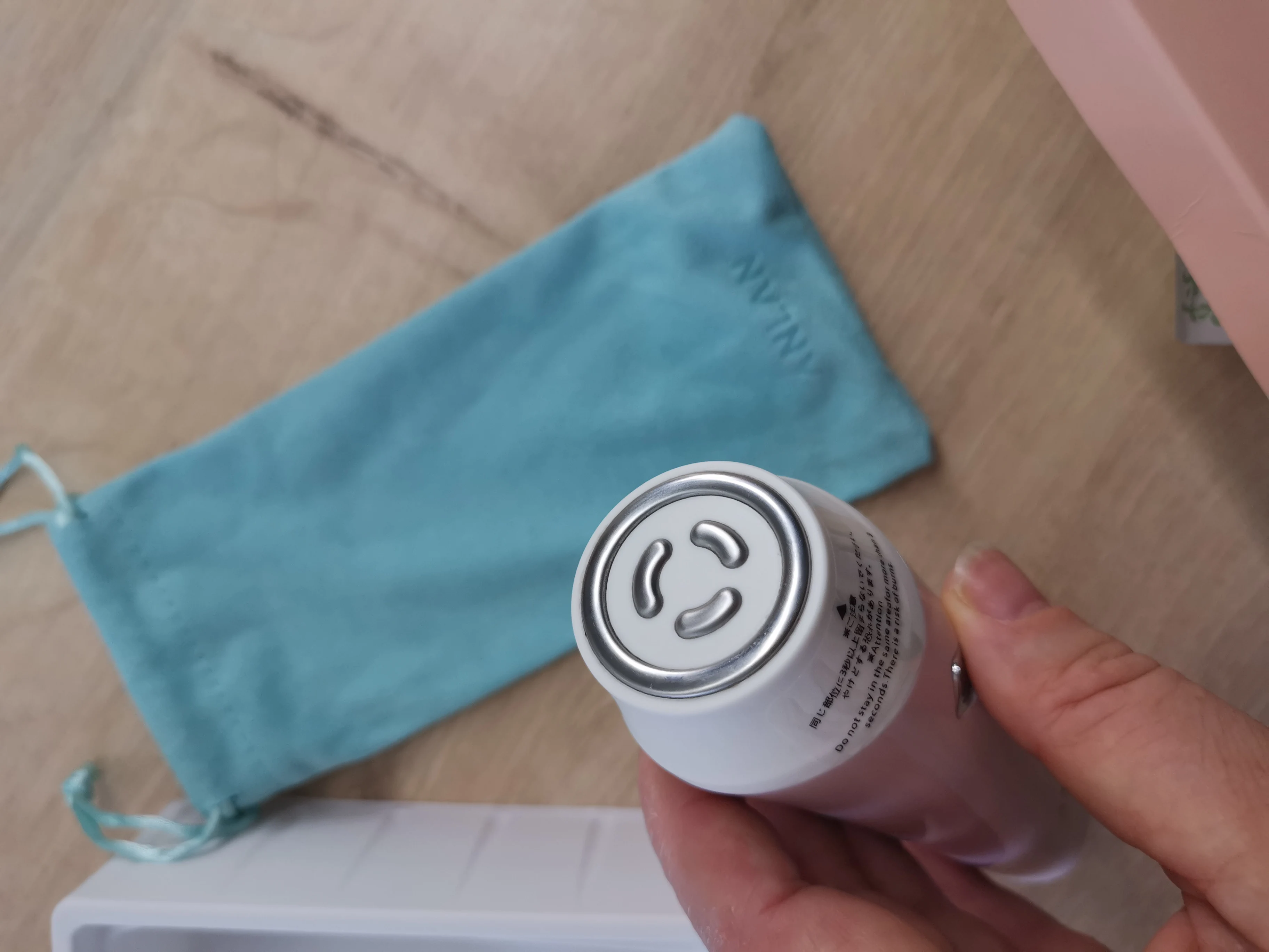 Отзыв о товаре ANLAN rf лифтинг аппарат массажер для лица микротоки для лица рф лифтинг аппарат RF Устройство для красоты RF лифтинг для лица радиочастотная мезотерапия для лица омоложение кожи лифтинг укрепляющее удаление морщин от пользователя J***j